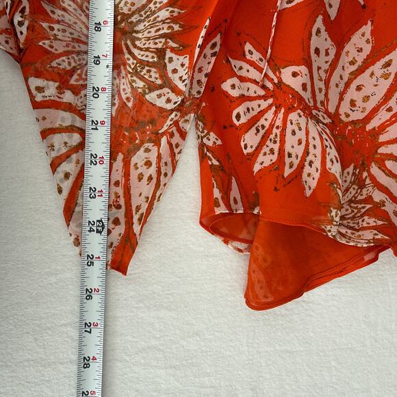 Diane Von Furstenberg DVF Top Women 2 Merrill Blouse Silk Spike Flower Flowy - Picture 9 of 9